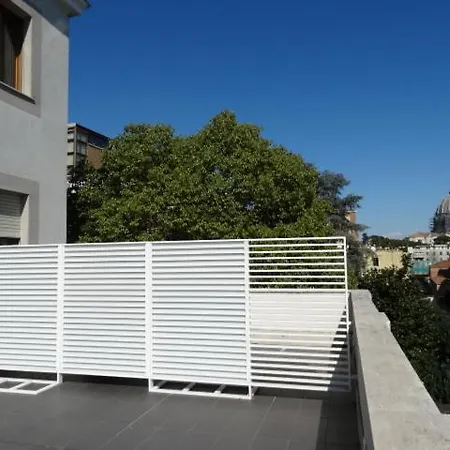 Il Cantico St. Peter 3* روما